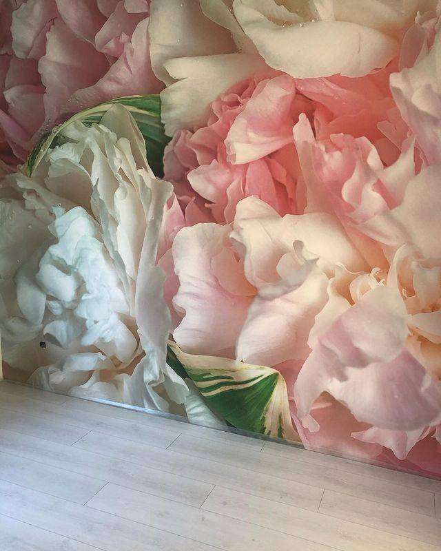 Фотообои в интерьере цветущие пионы  9-1225 фото