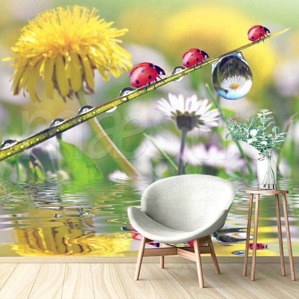 Фотообои Желтые цветы с божьими коровками  4-042