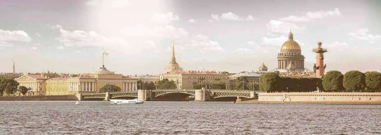 Фотообои в интерьере классическая панорама петербурга  7-578 фото