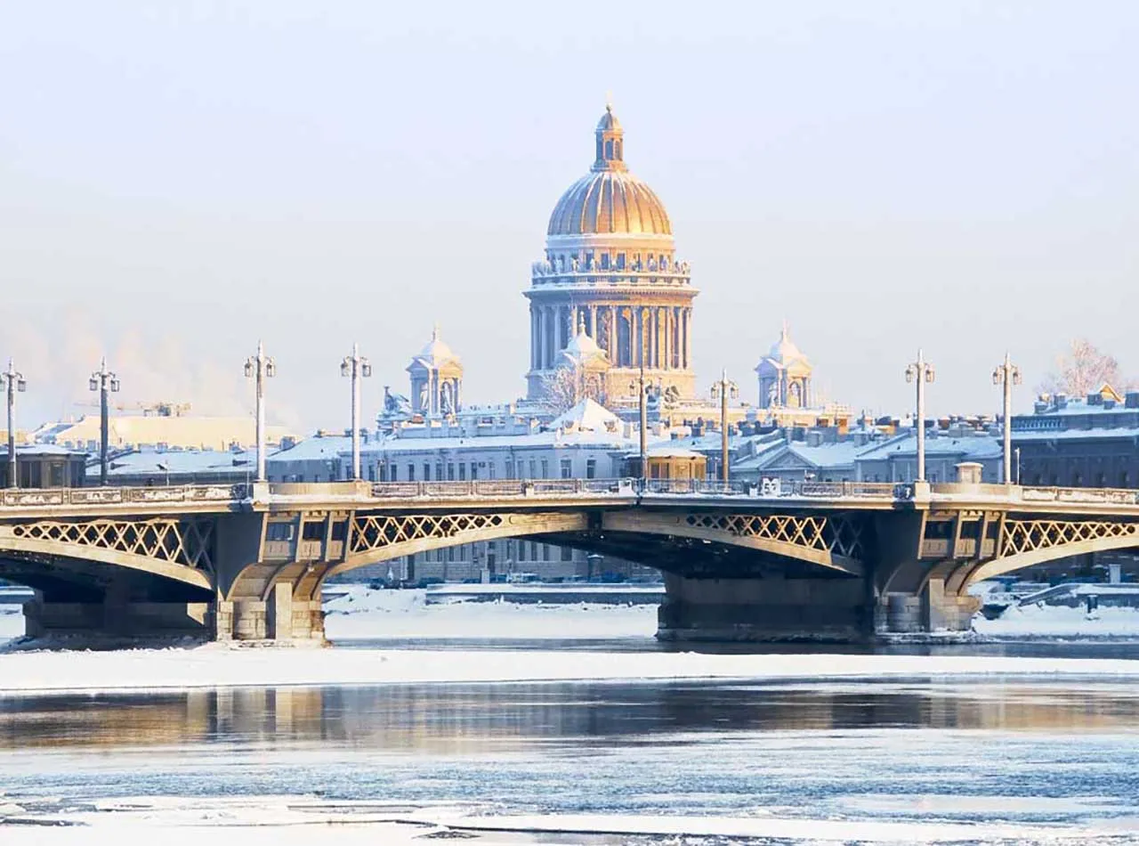 Фотообои в интерьере благовещенский мост  9-629 фото